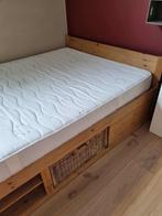 Bed twijfelaar 140x190 met matras, Huis en Inrichting, Slaapkamer | Bedden, Ophalen, Bruin, Zo goed als nieuw, Twijfelaar