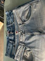 Tommy jeans , prijs voor de 2!!, Kleding | Heren, Spijkerbroeken en Jeans, Ophalen, Zo goed als nieuw