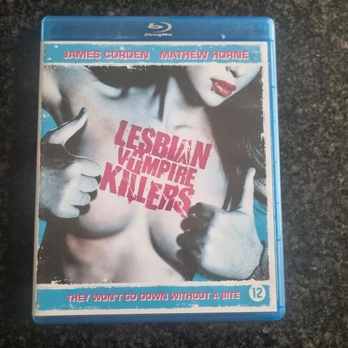 Lesbian Vampire Killers blu ray NL, CD & DVD, Blu-ray, Comme neuf, Humour et Cabaret, Enlèvement ou Envoi