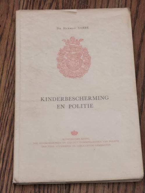 Kinderbescherming en politie, Stad Antwerpen, 1957, Boeken, Geschiedenis | Stad en Regio, Zo goed als nieuw, 20e eeuw of later