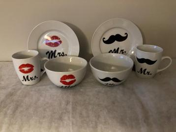 Eetsetje Mrs. en Mr. (nieuw), Enlèvement ou Envoi, Neuf, Tasse(s) et/ou soucoupe(s)