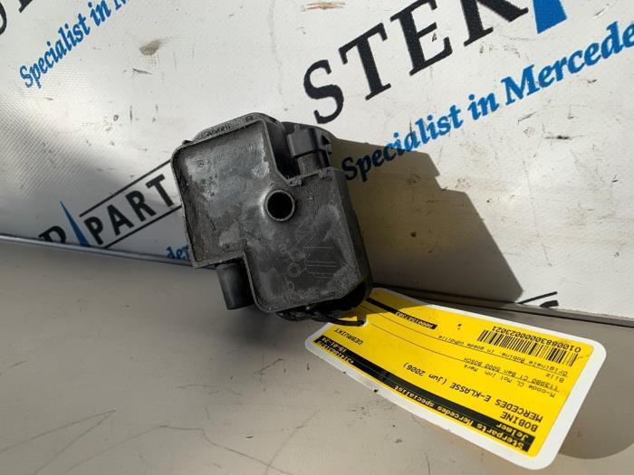 Bobine van een Mercedes E-Klasse, Auto-onderdelen, Motor en Toebehoren, Mercedes-Benz, Gebruikt, 3 maanden garantie, Ophalen of Verzenden