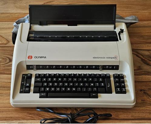 Typmachine Olympia Electronic Compact 2, Antiek en Kunst, Antiek | Kantoor en Zakelijk, Ophalen