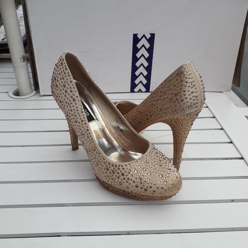 schoenen 39, Schoenen met lage hakken, Verzenden, Beige, Zo goed als nieuw