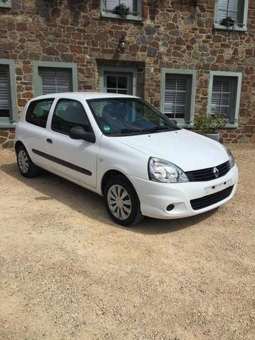 Renault Clio 12 i Campus, Auto's, Wit, Particulier, 1200 cc, 3 deurs