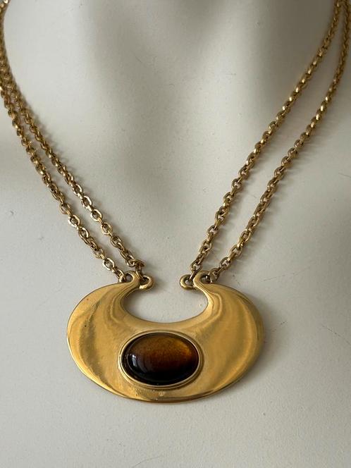 Givenchy collier mailles et ornement pierre ambre, Bijoux, Sacs & Beauté, Colliers