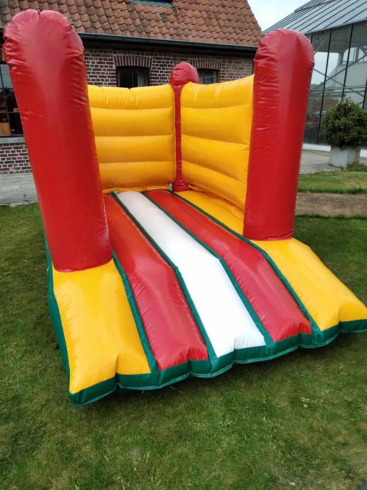 château gonflable à louer, Hobby & Loisirs créatifs, Articles de fête | Location, Neuf, Enlèvement