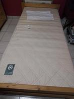une personne fabrication maison très solide prix 70 €, Maison & Meubles, Chambre à coucher | Matelas & Sommiers, Enlèvement, Une personne