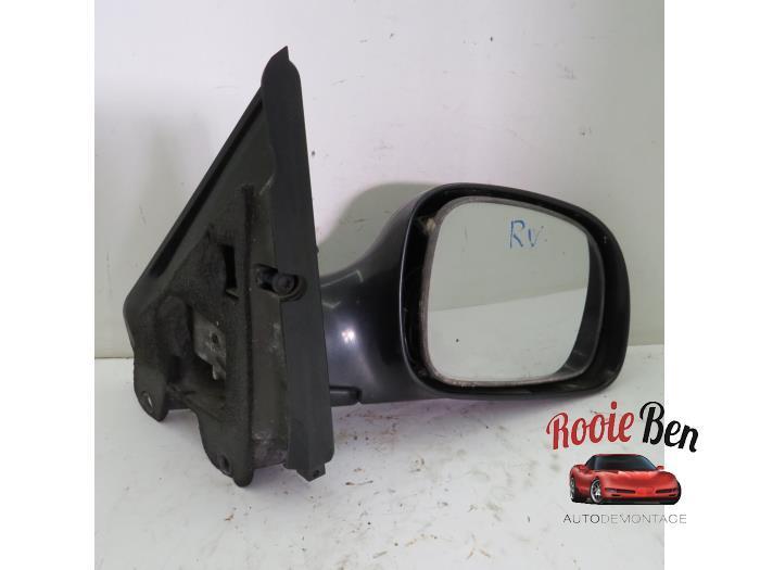 Buitenspiegel rechts van een Chrysler Grand Voyager, Auto-onderdelen, Spiegels, Gebruikt, 3 maanden garantie, Ophalen of Verzenden