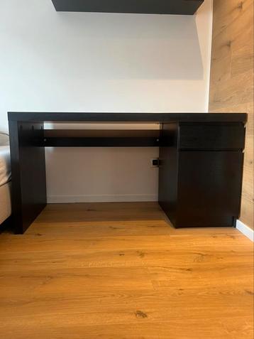 IKEA MALM BUREAU, Huis en Inrichting, Bureaus, Ophalen, Gebruikt, Bureau