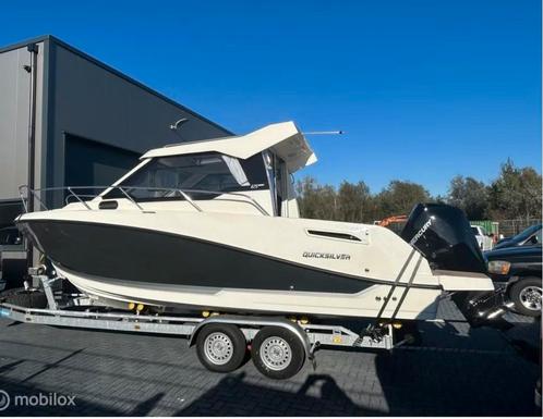 Plezierboot QuickSilver 675 weekend + aanhangwagen 150u, Sports nautiques & Bateaux, Bateaux à moteur & Yachts à moteur, Comme neuf