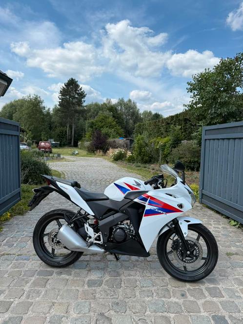 Honda CBR 125R Tricolor *7600km*, Motoren, Motoren | Honda, Bedrijf, Enduro, Ophalen