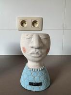 Pot de fleurs Rastelli, Enlèvement, Comme neuf