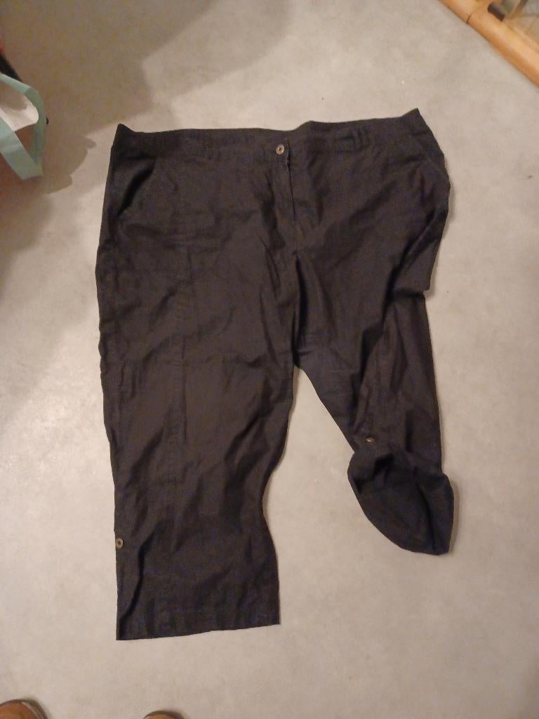 Zwarte oprolbare bermuda M56, Kleding | Dames, Broeken en Pantalons, Verzenden, Zwart, Maat 46/48 (XL) of groter, Zo goed als nieuw