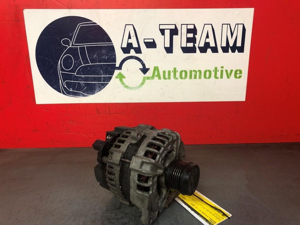 ALTERNATEUR V-Snaar Mercedes-Benz A (W176) (A0009061903), Utilisé, Mercedes-Benz