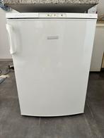 Gratis vriezer, Elektronische apparatuur, Vriezers en Diepvrieskisten, Ophalen, Zo goed als nieuw