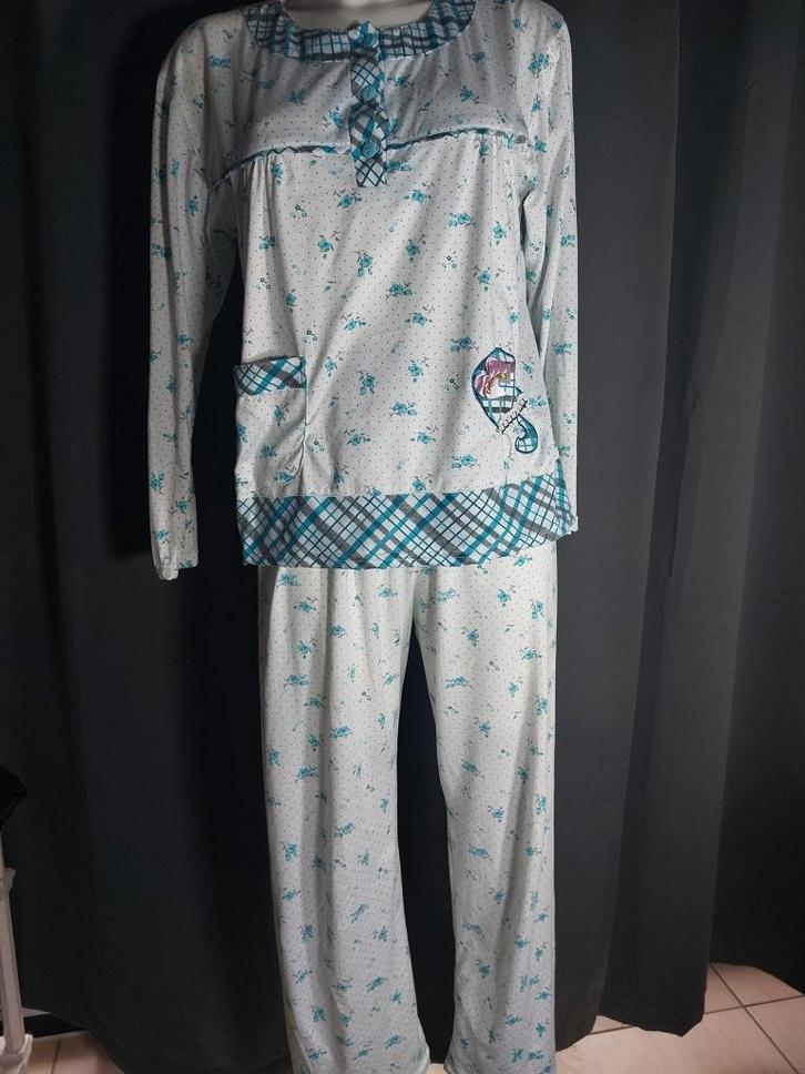 Ensemble pyjama bleu et blanc Tyzi, Vêtements | Femmes, Pyjamas, Comme neuf, Taille 38/40 (M), Enlèvement ou Envoi