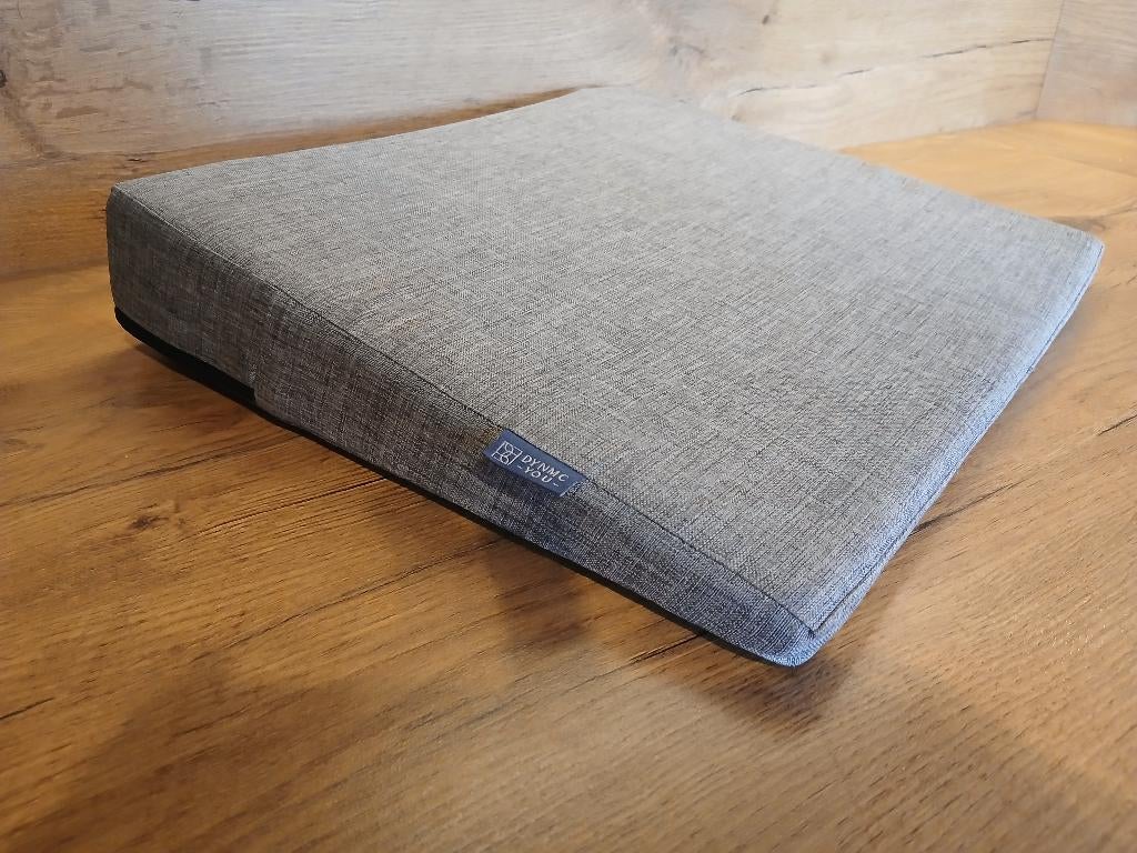 Wigkussen/ergonomisch zitkussen DYNMC YOU, Ophalen of Verzenden, Zo goed als nieuw, Grijs