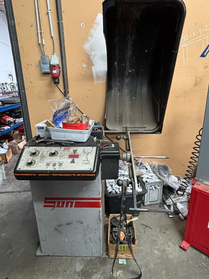 Équilibreuse de roues professionnelle SUN CWB 1705, Auto diversen, Autogereedschap, Zo goed als nieuw, Ophalen