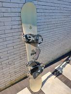 Snowboard + bindingen + tas, Sport en Fitness, Snowboarden, Ophalen, Bindingen