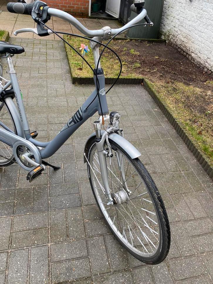 OXFORD DAMES FIETS IN NIEUW STAAT, Fietsen en Brommers, Fietsen | Dames | Damesfietsen, Zo goed als nieuw, Versnellingen, Ophalen