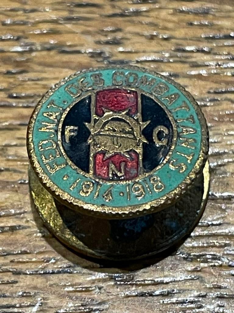 boutonnière :Union nationale des guerriers de Belgique (NSB), Collections, Envoi