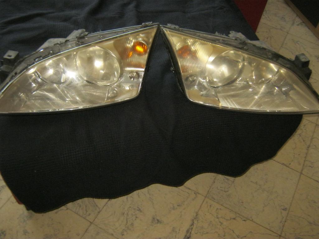 2 phares avant pour Ford Mondeo 2003, Autos : Pièces & Accessoires, Enlèvement ou Envoi, Utilisé, Ford