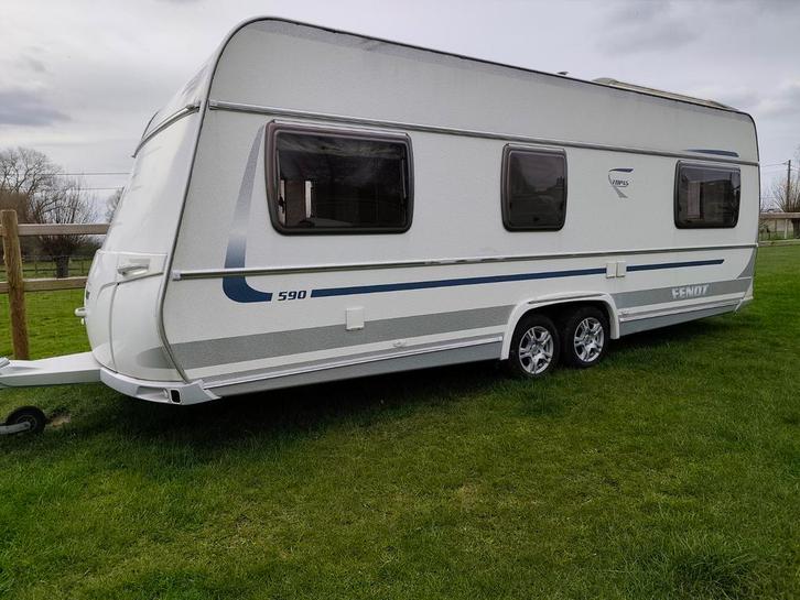 Fendt Topas dubbelasser bwj'11 in nette staat., Caravans en Kamperen, Caravans, Particulier, Rondzit, Fendt, Douche, Ophalen