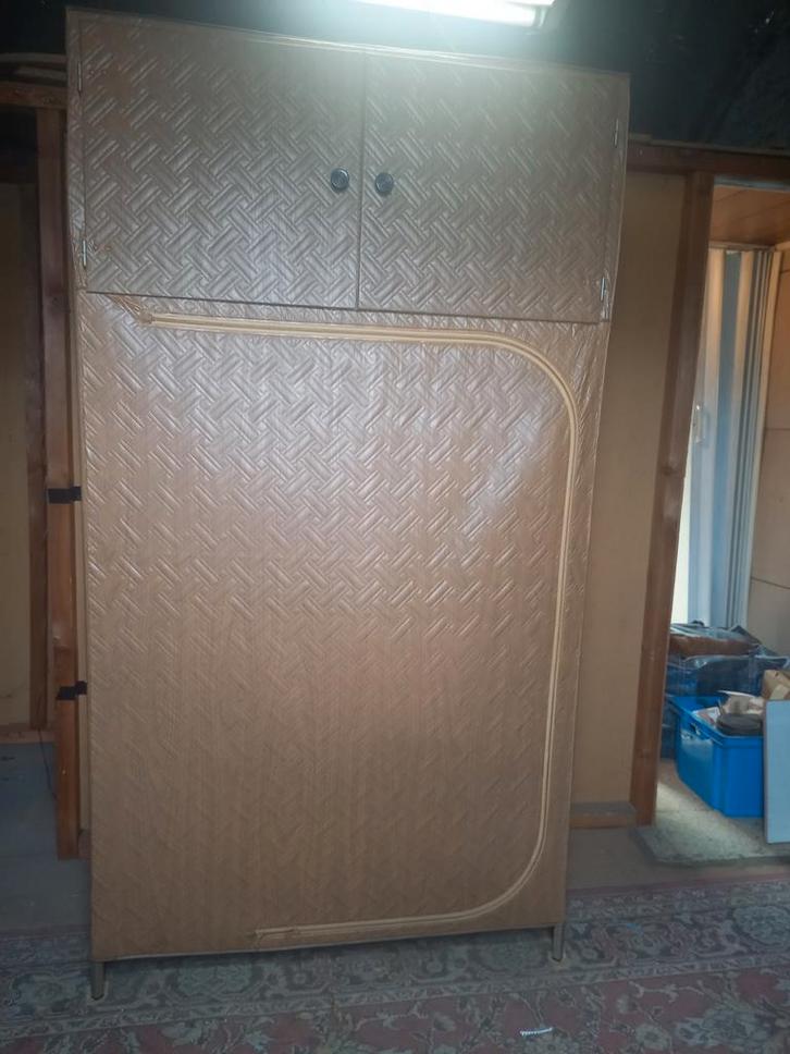 Armoire, Maison & Meubles, Armoires | Penderies & Garde-robes, Utilisé, Avec porte(s), Avec tablette(s), Avec espace de penderie