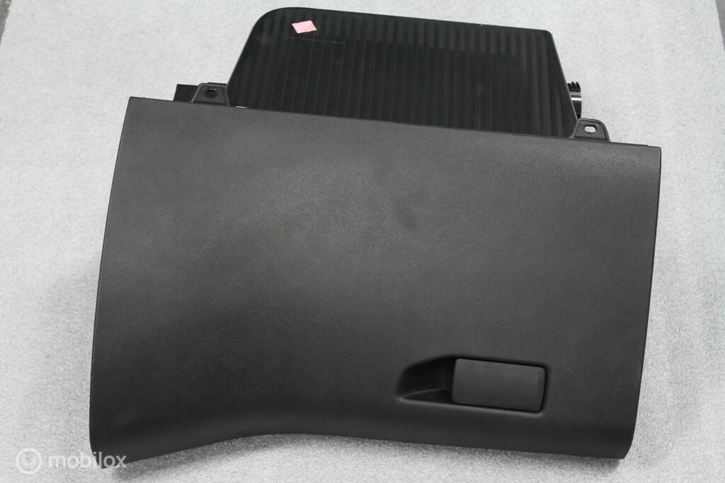 Boîte à gants Peugeot 308 (2014-....)