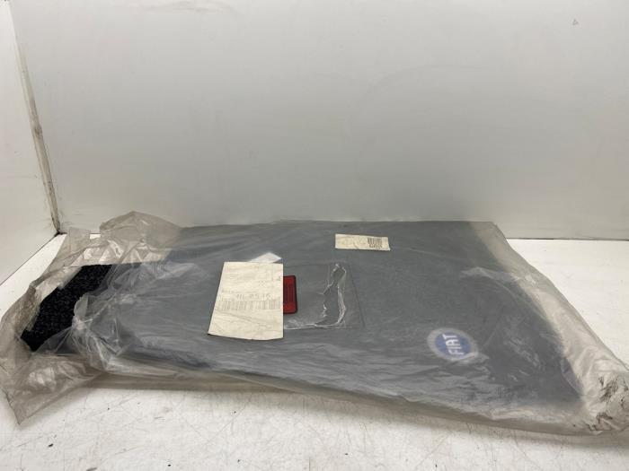 Kit tapis d'un Fiat Ducato, Autos : Pièces & Accessoires, Habitacle & Garnissage, Fiat, Utilisé, 3 mois de garantie, Enlèvement ou Envoi