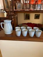 Porseleinen kan met tassen, Ophalen