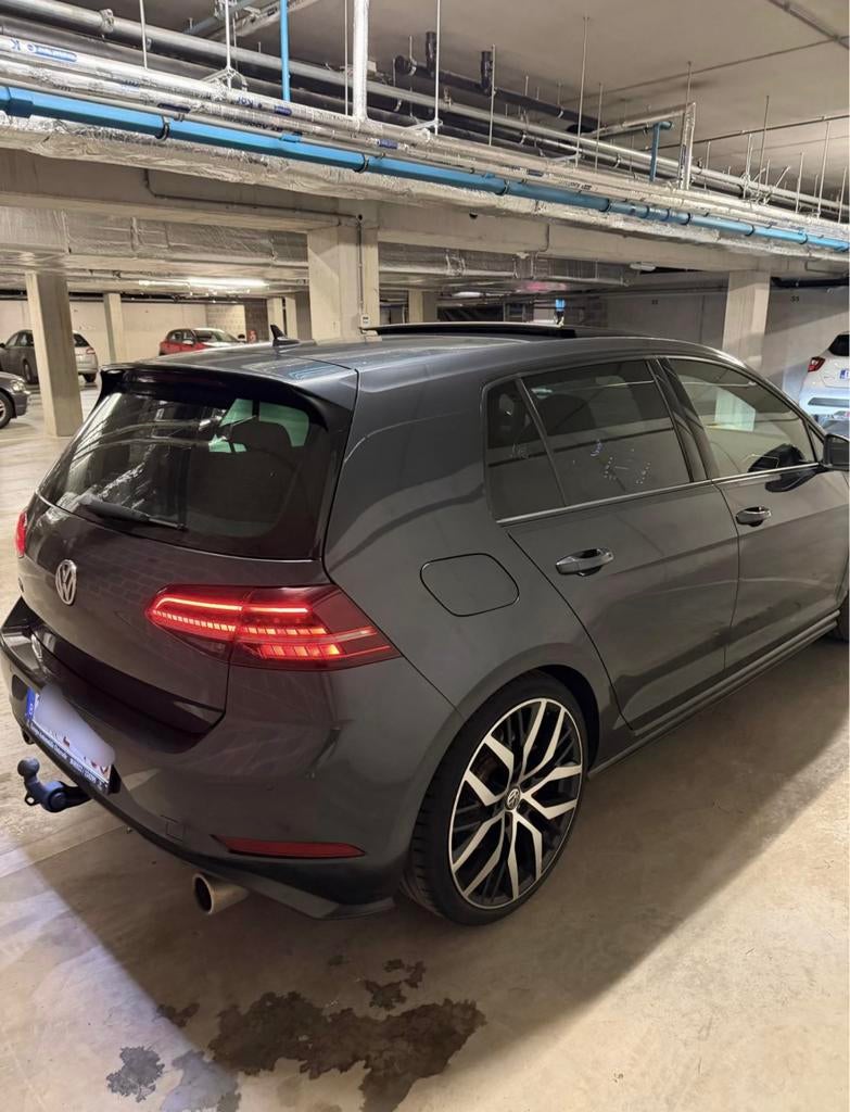 Volkswagen Golf 7.5 gti PERFORMANCE, Autos, Achat, Automatique, Jantes en alliage léger, Golf
