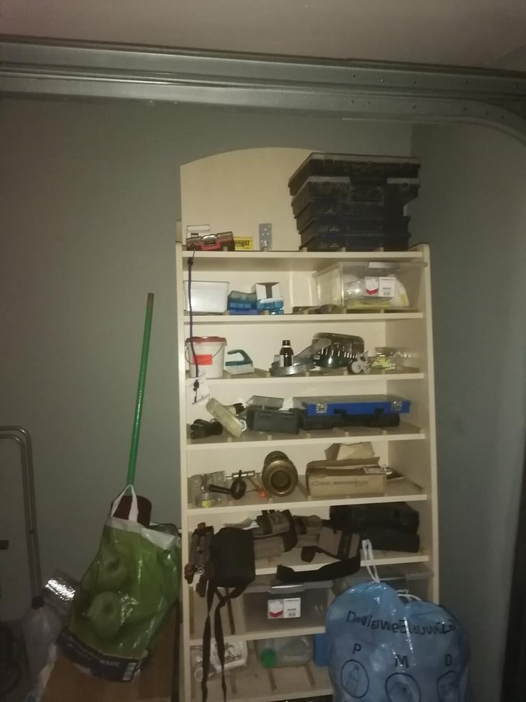 Armoire à chaussures gratuite, armoire à boissons, garde-man, Enlèvement, Utilisé