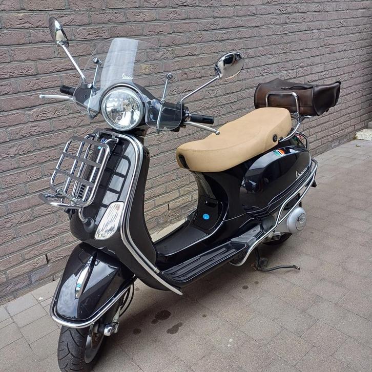 Piaggio Vespa LX125, Fietsen en Brommers, Scooters | Vespa, Zo goed als nieuw, Vespa LX, Klasse B (45 km/u), Benzine, Ophalen