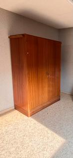 GRATIS stevig houten KLEERKAST, Huis en Inrichting, Ophalen, Gebruikt
