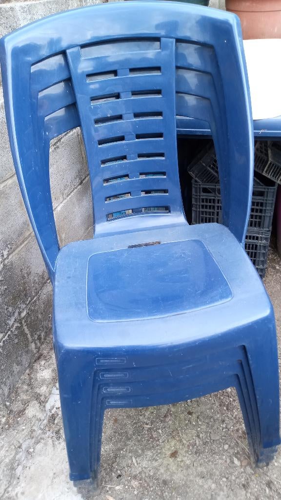 4 chaises de jardin bleues empilables, Enlèvement, Utilisé, Empilable