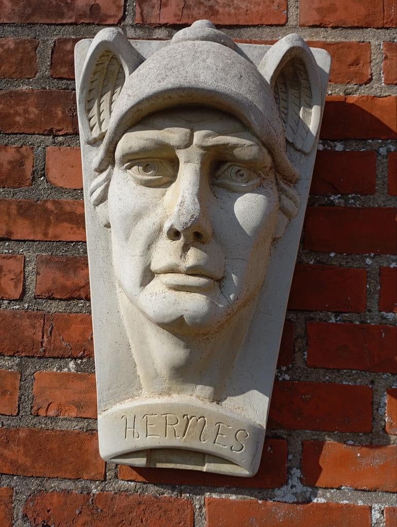 Betonnen Muurhangers vr Terras of Tuin.. Hoogte 45 CM/ 30 CM, Ophalen, Zo goed als nieuw, Beton, Mensenbeeld