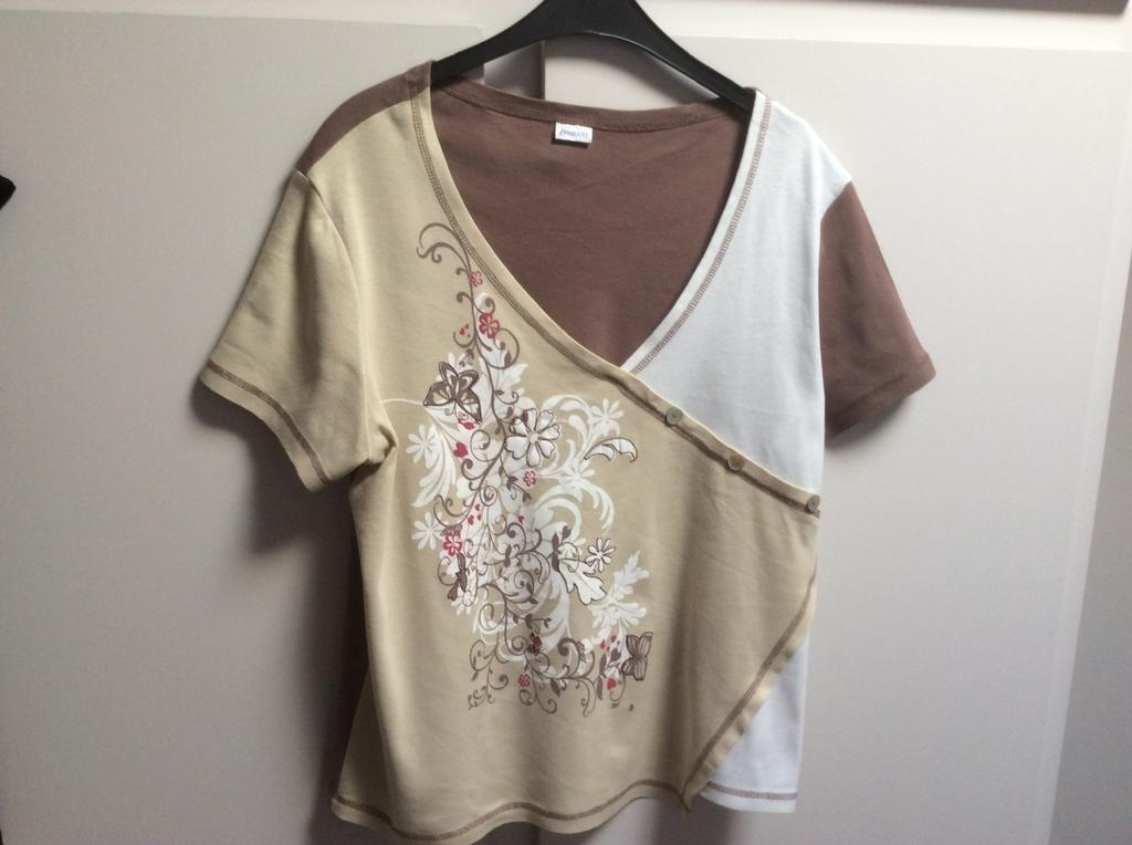 T - shirt Damart maat 46/48, Kleding | Dames, T-shirts, Ophalen of Verzenden, Maat 46/48 (XL) of groter