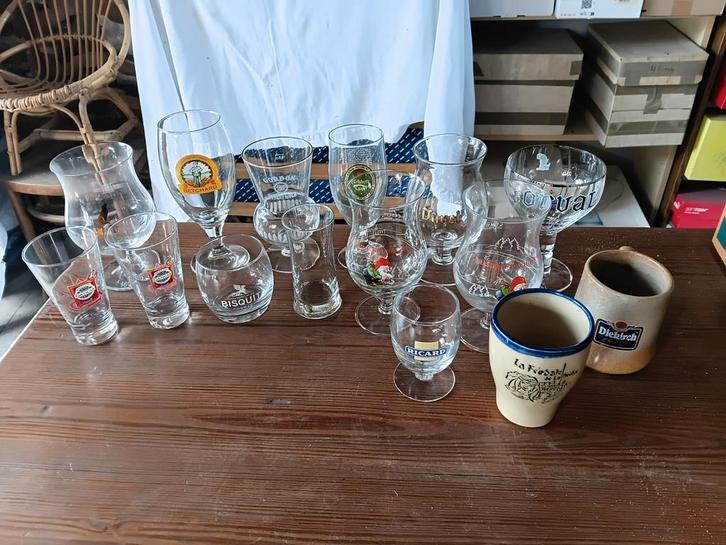 Exceptionnelle collection de verres publicitaires, Collections, Verres & Petits Verres, Enlèvement ou Envoi