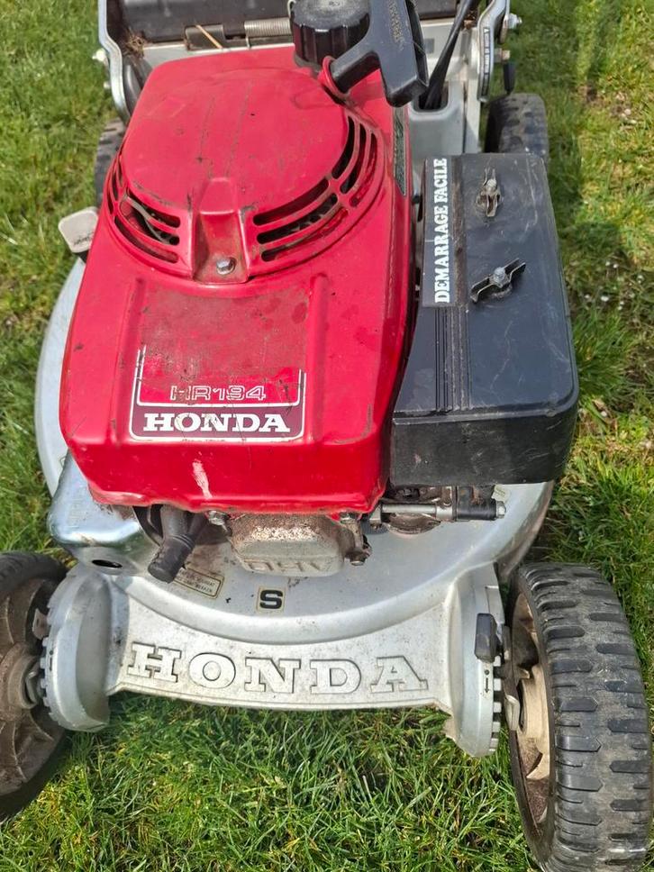 Tondeuse à gazon auto-tracteur Honda HR194, Jardin & Terrasse, Tondeuses à gazon, Utilisé, Tondeuses à gazon à essence, 40 à 49 cm