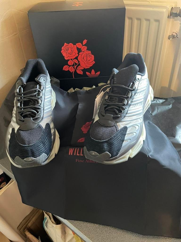 Adidas Megaride x Willy Chavarria NEW 45 1/3 met doos, Ophalen of Verzenden, Nieuw, Schoenen