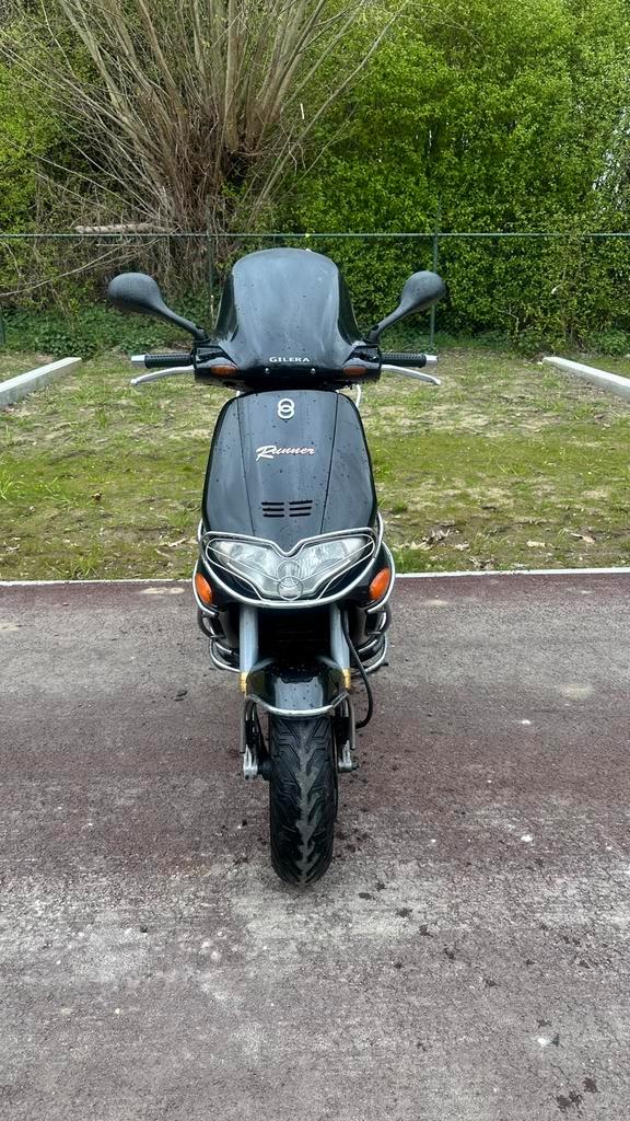 Gilera runner a1, Fietsen en Brommers, Scooters | Piaggio, Gebruikt, Overige modellen, Tweetakt, Ophalen