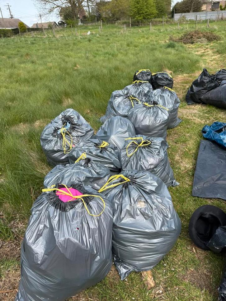 Gros lot de vêtements femme, taille S + XS , 40 sacs, talons, Vêtements | Femmes, Packs de vêtements pour femmes, Comme neuf, Enlèvement ou Envoi