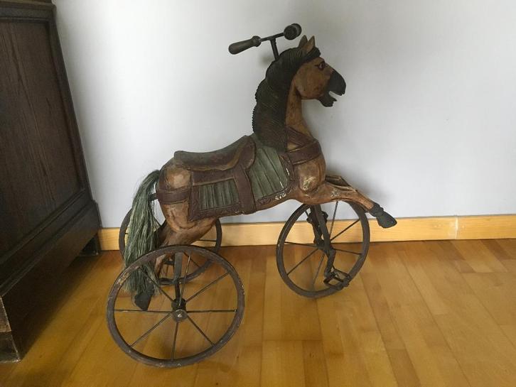cheval en bois sur roues avec pédales, Antiquités & Art, Antiquités | Jouets, Enlèvement