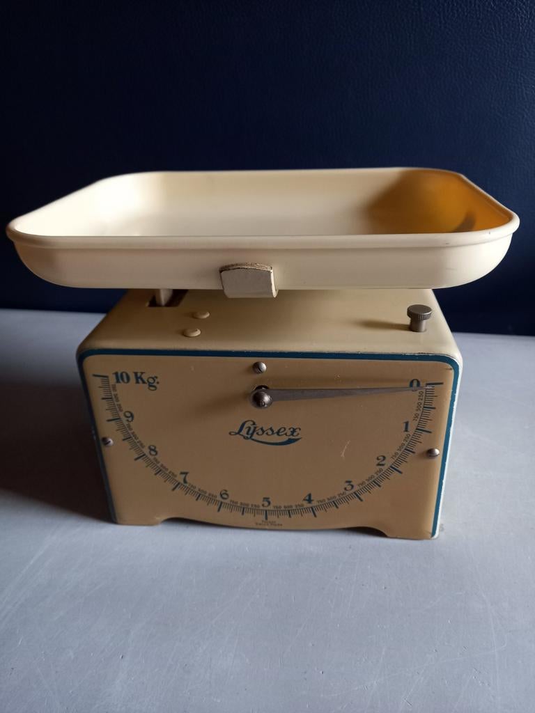 Oude weegschaal, Enlèvement