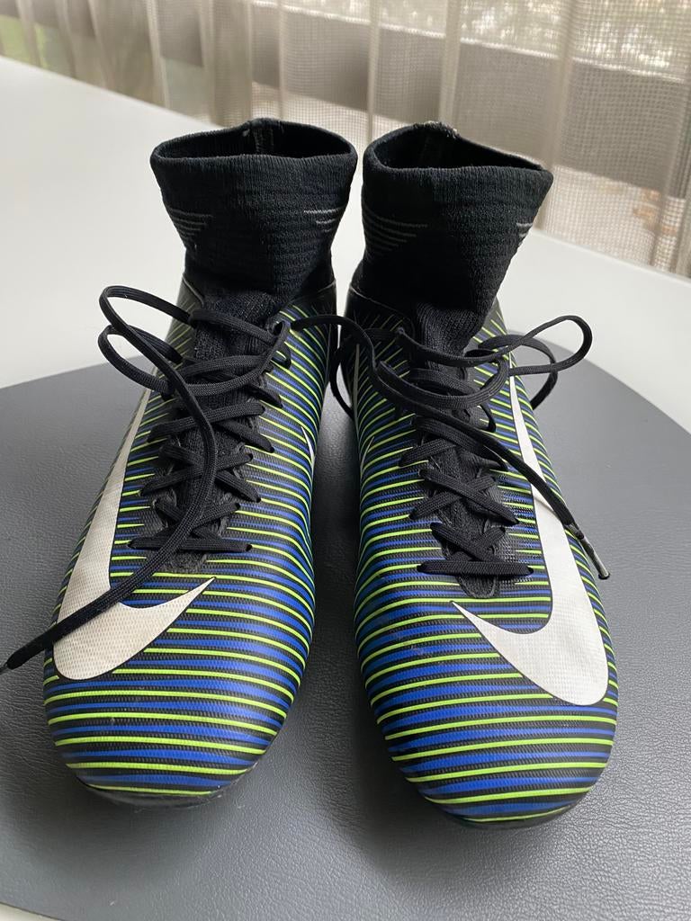 Voetbal schoenen maat 36,5, Sport en Fitness, Voetbal, Zo goed als nieuw, Schoenen, Ophalen of Verzenden