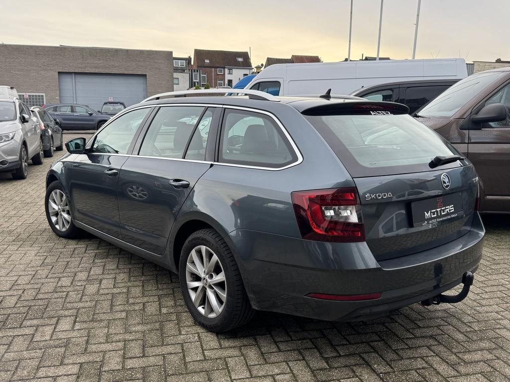 Skoda Octavia | Automaat | Export | 1.6 Diesel, Auto's, Automaat, Gebruikt, 4 cilinders, Leder en Stof