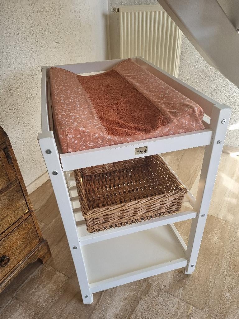 mooie praktische verzorgingstafel + verzorgingskussen + hoes, Enlèvement, Comme neuf, Autres types, Autres marques