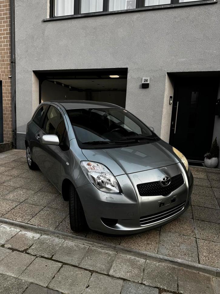 Toyota Yaris 1.3, Auto's, Toyota, Particulier, Yaris, ABS, Airbags, Centrale vergrendeling, Elektrische buitenspiegels, Elektrische ramen